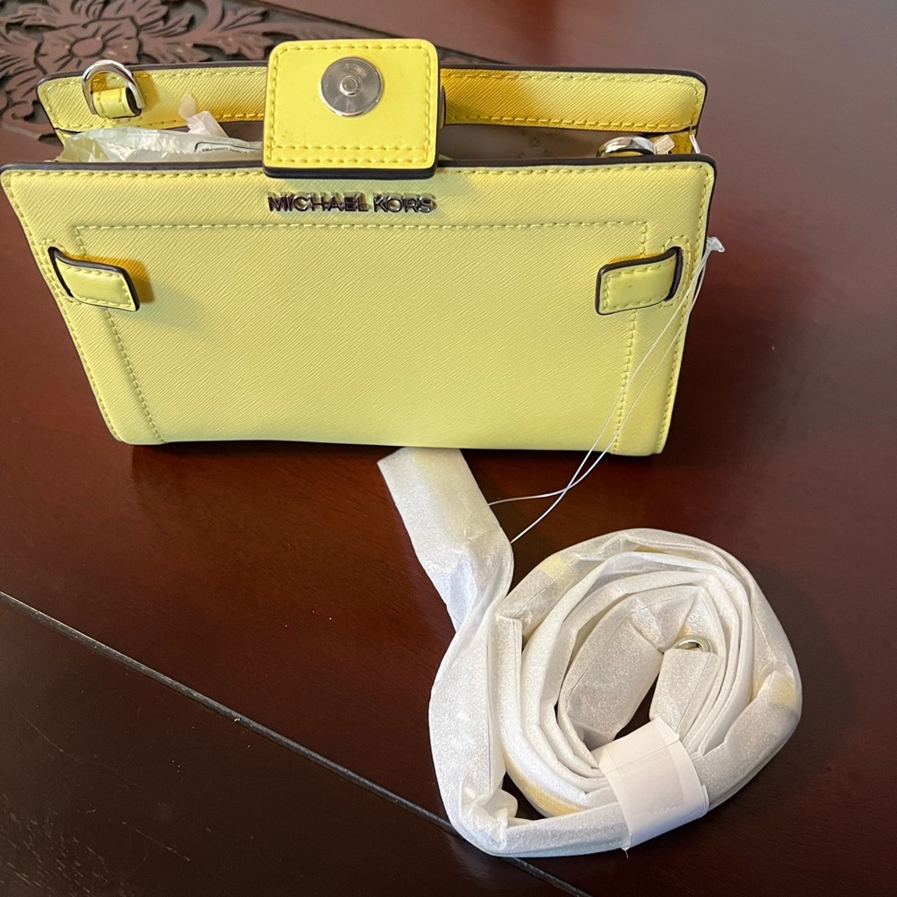 Michael Kors Rayne Small Crossbody (Sunshine)